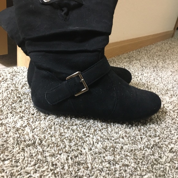 ** Bundle of Black Booties! ~ Size 7 ** - Picture 10 of 11